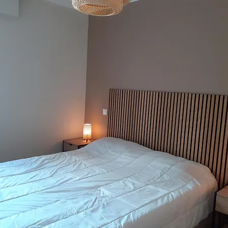Les Iris Apartment